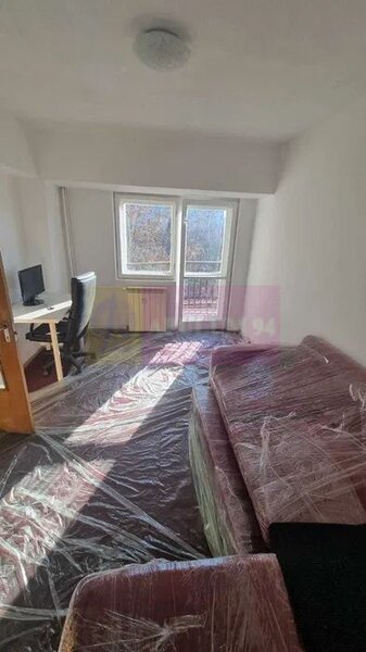 Vanzare apartament de 3 camere bd Unirii, vedere bulevard, 277.000e